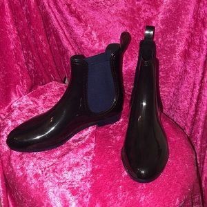 Henry Ferrera Rain booties.